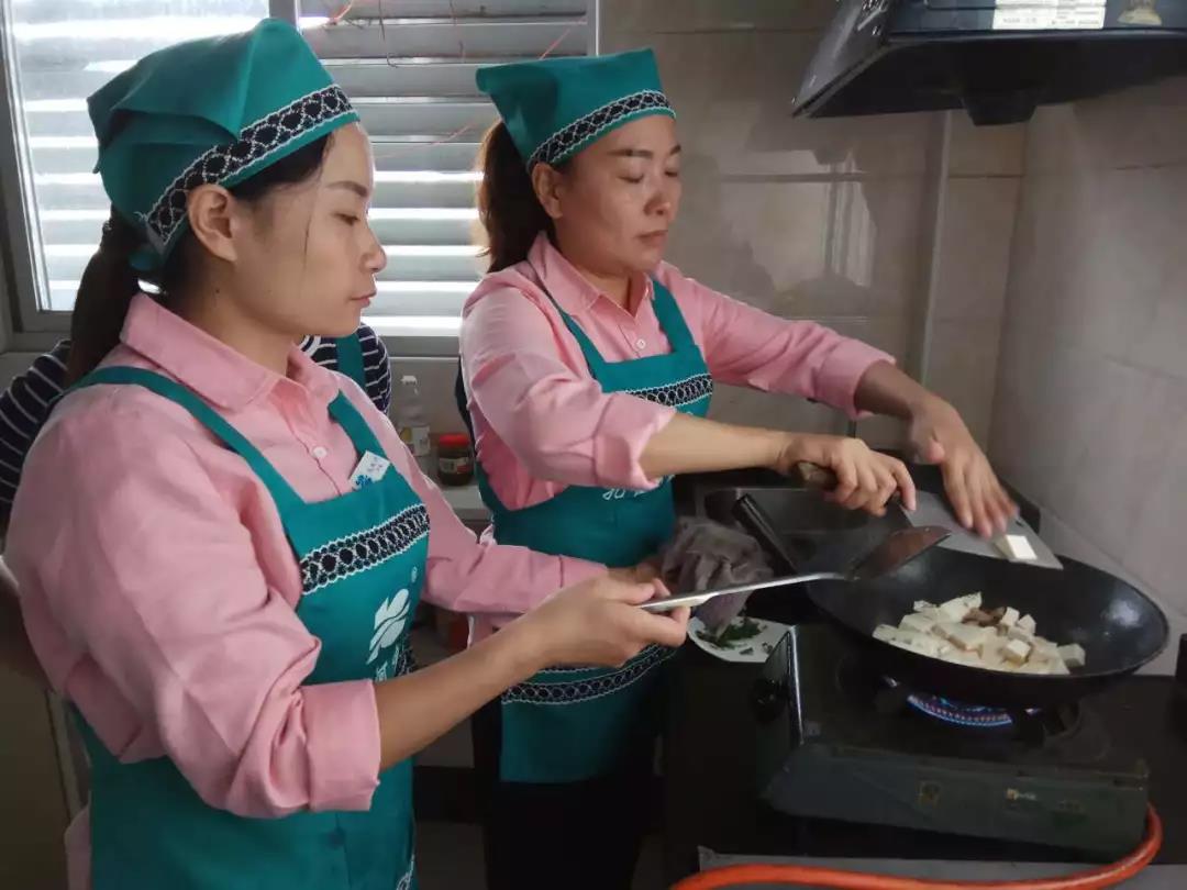 ��֪ͨ��8��20����ɩ��Ӗ(x��n)�_�n��������